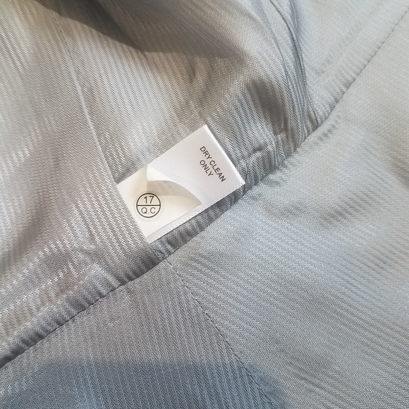 Banana Republic Petite Blazer (New) Size 4P - Picture 12 of 14